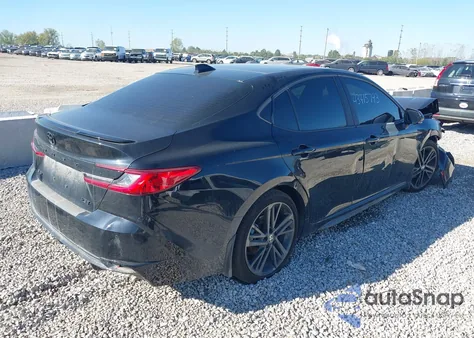 2025 Toyota Camry Xse z USA, uszkodzony, nr VIN 4T1DAACK5SU539481